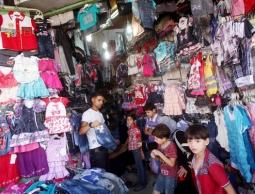 العيدية تنعش الأسواق بغزة (أرشيف)