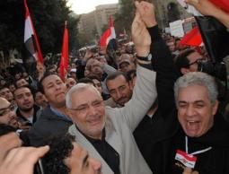 صباحي يمينا وبجانبه أبو الفتوح