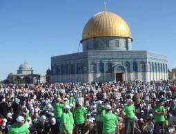 قيود على مصلي الجمعة اليتيمة بالاقصى