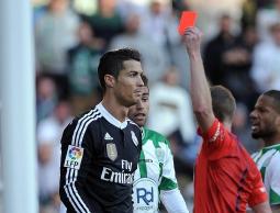 لحظة طرد رونالدو