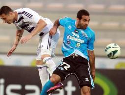 أبو تريكة خلال مشاركته مع بني ياس