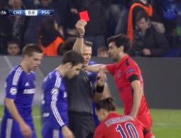 لحظة طرد إبراهيموفتش