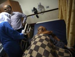 صورة للمسنة 