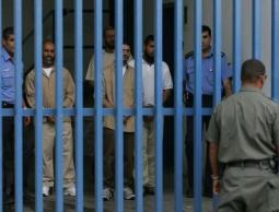 معتقلون في سجون الاحتلال (أرشيف)