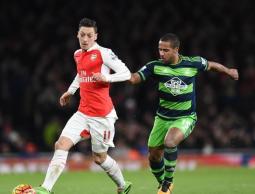 مسعود أوزيل يسارا