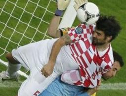 لهذه الأسباب كان يجب طرد إسبانيا من اليورو!