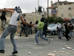 إصابات بالاختناق خلال مواجهات جنوب جنين