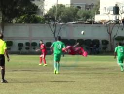 المقادمة لحظة تسديد الكرة