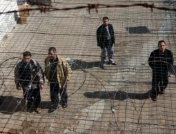 أسرى في سجون الاحتلال  (أرشيف)