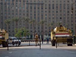 انتشار المدرعات المصرية في القاهرة 