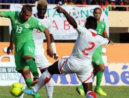 جانب من مباراة الجزائر وبوركينا فاسو