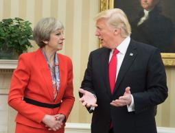ترمب وتريزا ماي