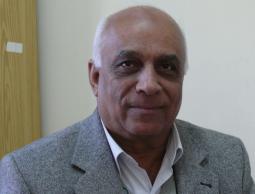 عبد الستار قاسم 