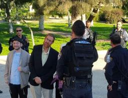 المتطرف غليك 