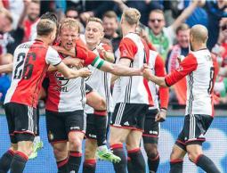 فرحة لاعبي فينورد بالفوز