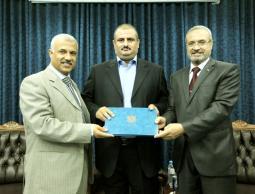 "صيام" يتسلم مهامه أميناً لمجلس الوزراء