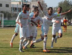 فرحة لاعبي الاستقلال 