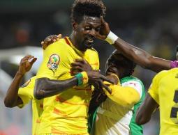 فرحة لاعبي توغو بالفوز على الجزائر