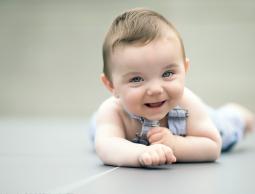 ضحك - صورة توضيحية 