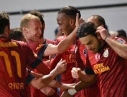 فرحة دروغبا بالهدف