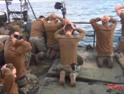 أفراد الطاقمين المحتجزين