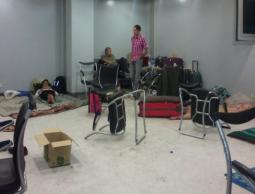 الشوبكي يوضح قضية المحتجزين في مطار القاهرة