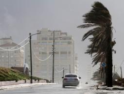 حالة الجو على شاطئ بحر غزة 