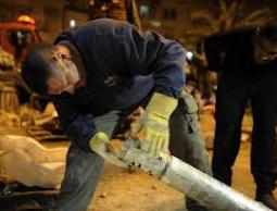 صورة (أرشفية) لسقوط قذائف صاروخية في النقب المحتل