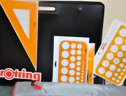 الحقيبة الهندسية التي وزعتها الكتلة على الطلبة