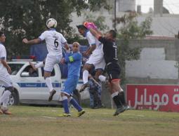 جانب من مباراة شباب رفح وخدمات الشاطئ