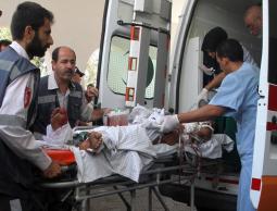 اسعاف مصاب في غزة (الأرشيف)