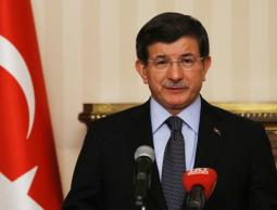 أحمد داود أوغلو أعلن في مؤتمر صحفي أنه سيلتقي مجددا زعيم الحركة القومية لإقناعه بالمشاركة في الائتلاف الحكومي