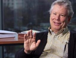 الأميركي ريتشارد ثيلر