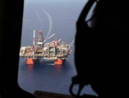 النفط يصعد لأعلى مستوى مع تصاعد التوترات مع إيران