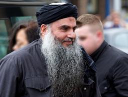  القيادي في التيار السلفي الأردني عمر محمود عثمان