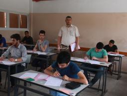 خلال أحد إمتحانات الثانوية العامة بغزة