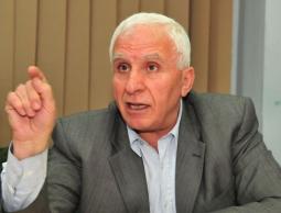 عزام الأحمد القيادي في حركة فتح