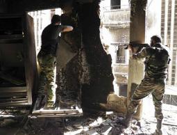 خمسة قتلى لحزب الله بالقلمون والمعارك تمتد على الحدود