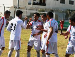 خدمات خانيونس يتصدر دوري الأولى