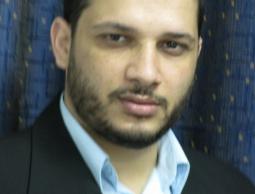 الكاتب إبراهيم المدهون