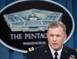  المتحدث باسم وزارة الدفاع (البنتاغون) العقيد ستيفن وارن