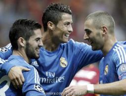 فرحة لاعبي الريال بالفوز الكاسح