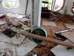 مسجد تعرض للتخريب على يد متطرفين بوذيين في ميانمار الشهر الماضي 