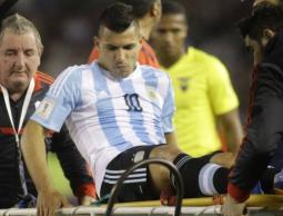 أغويرو يخرج مصابا