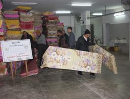 توزيع مساعدات (أرشيف)