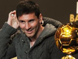 ميسي يتوج بجائزة أفضل لاعب في العالم