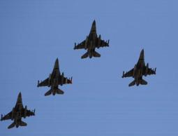 طائرات حربية