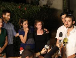 عائلة الضابط الاسرائيلي المفقود هدار غولدين