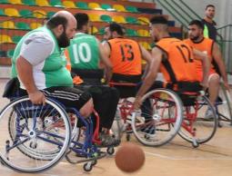 الجماصي في إحدى لقاءات السلة للكراسي المتحركة