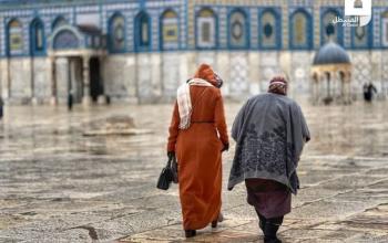 رغم الأجواء الباردة يشد المقدسيون الرحال إلى أقصاهم